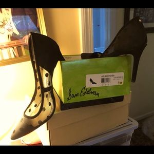 Beautiful black polka dot Sam Edelman heels. Worn 2x. Size 7.
